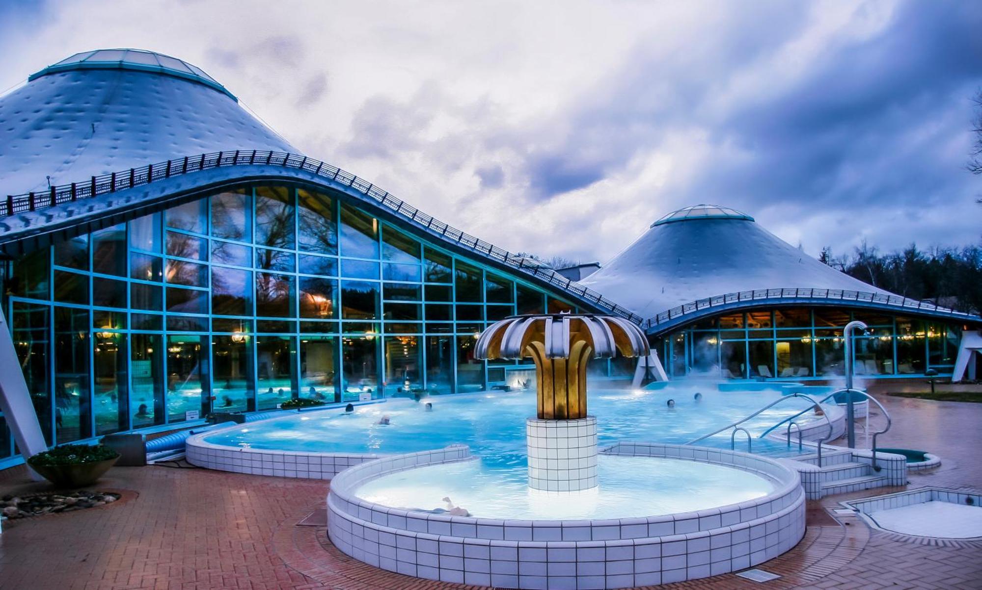 Rita - Atemberaubenden Wasserfaelle Triberg im Schwarzwald Exterior photo